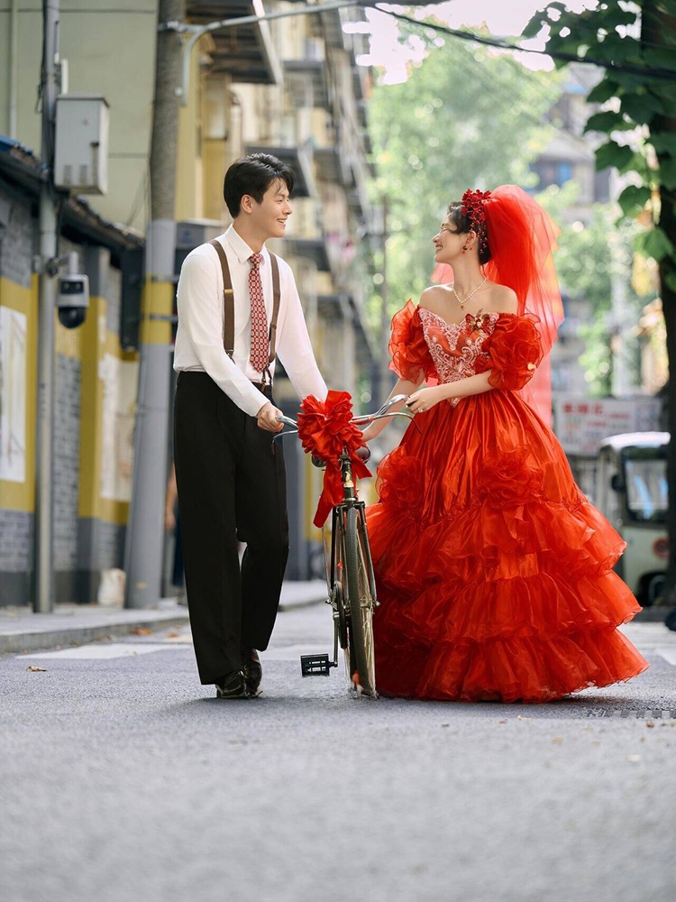 New Vintage Wedding Dress Film - Street Fashion Photoshoot reseña y precio