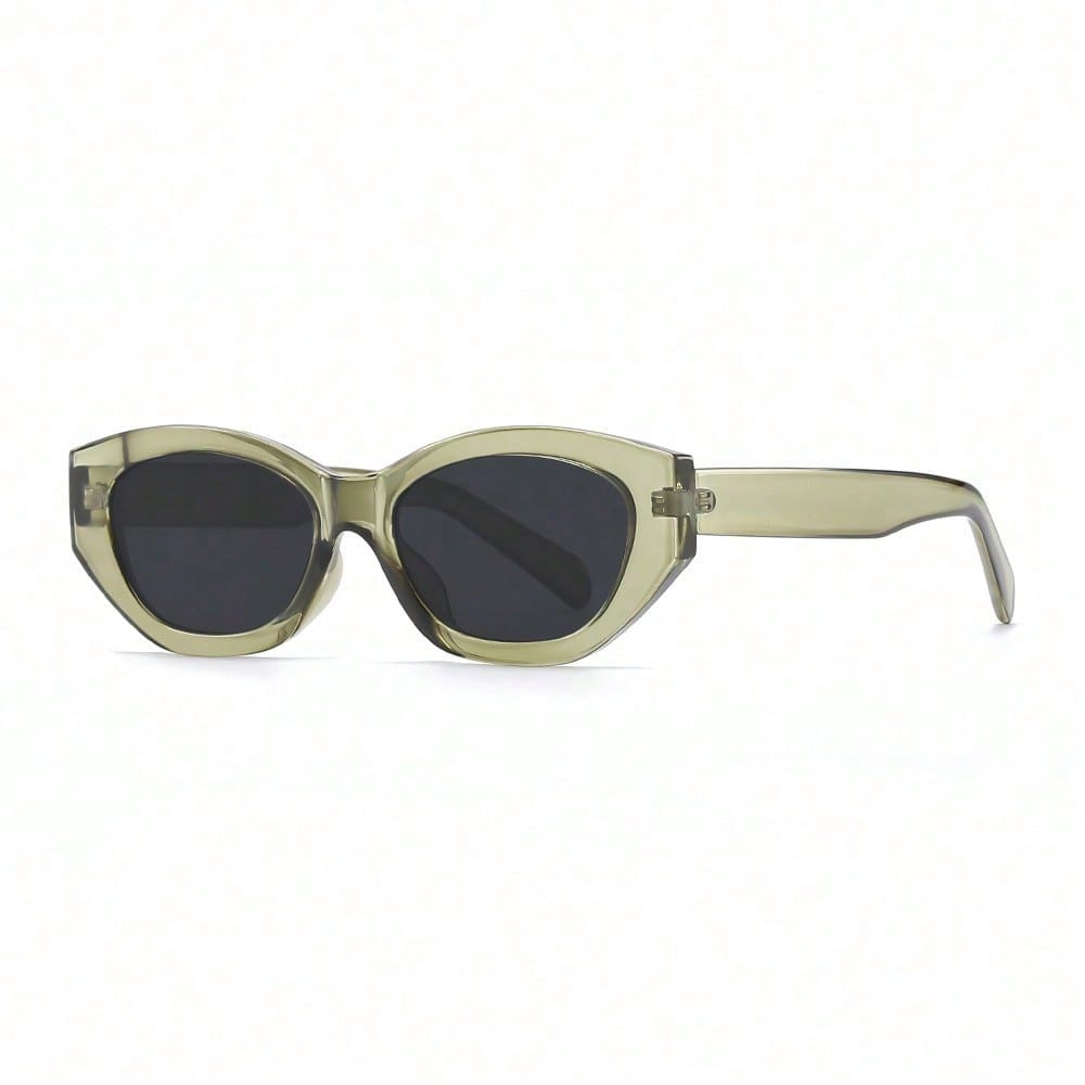 Pair Of Women's Retro Cat-Eye  - Street Fashion Photoshoot reseña y precio