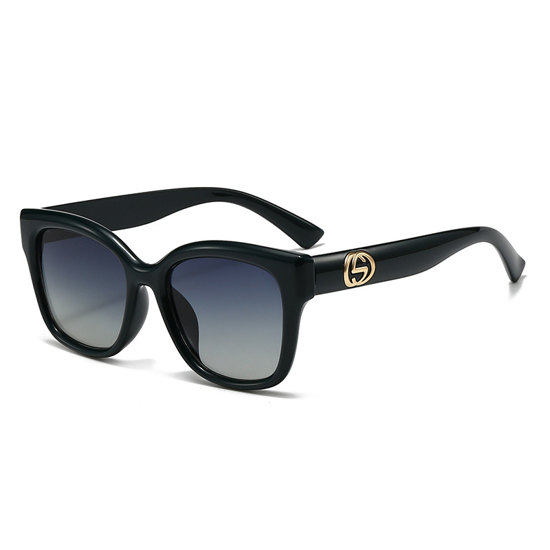 Retro Minimalist Solid Color F - Street Fashion Photography reseña y precio